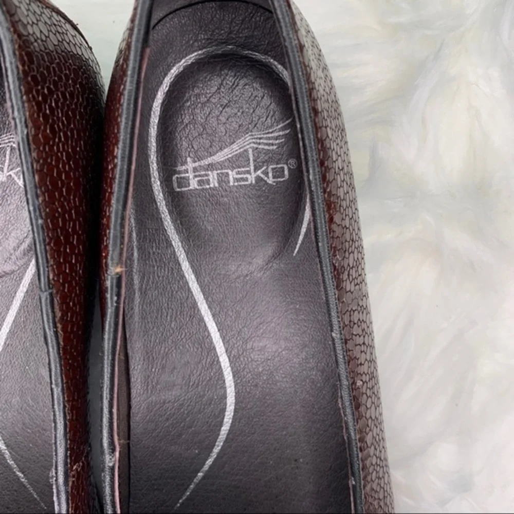 Dansko‎ Brown Cobblestone Olivia Leather Loafer